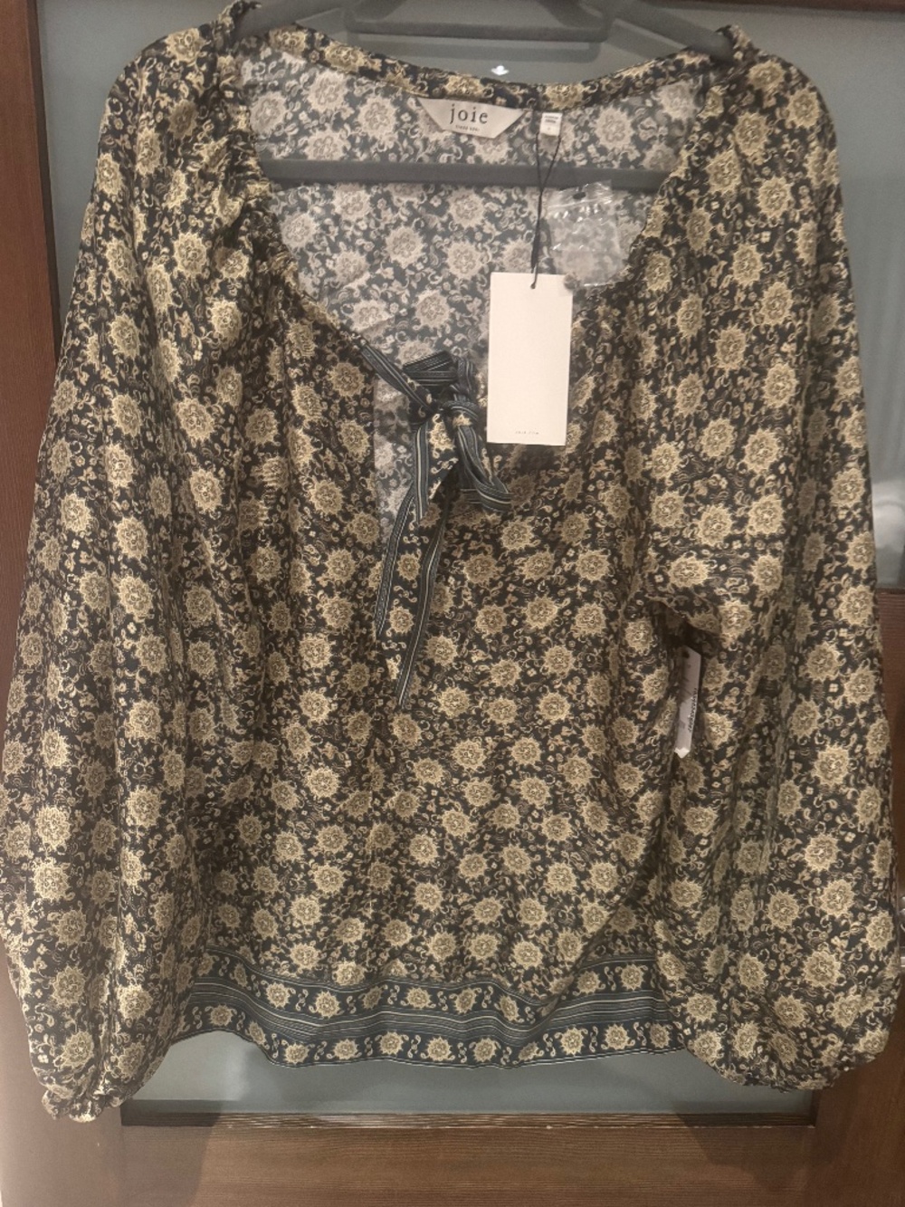 Joie top in size large